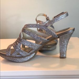 Naturalizer Silver Heels